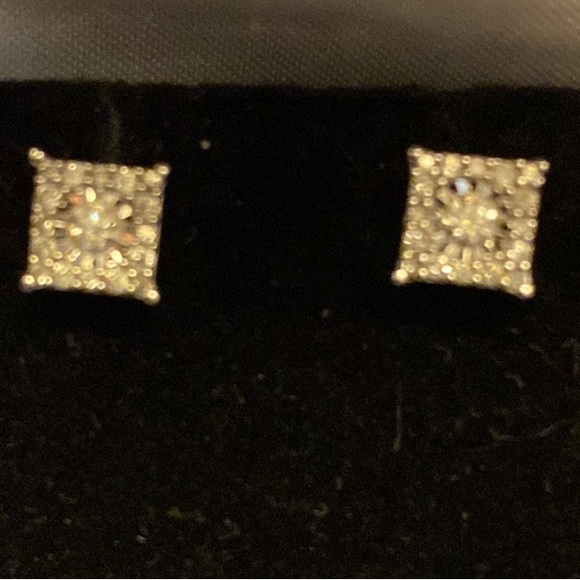 14kt. Gold Diamond Earrings Final Sale - Picture 6 of 17